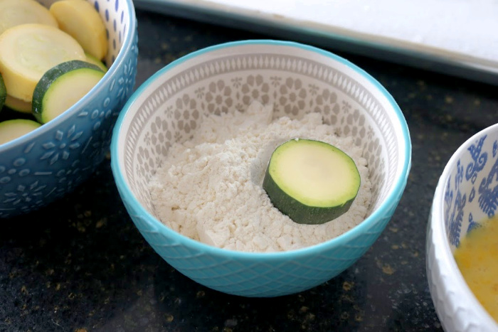 Simple Baked Breaded Zucchini Bites